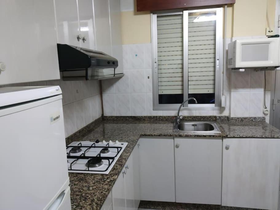 Apartamento con terraza y vistas al mar Bueu Exterior foto
